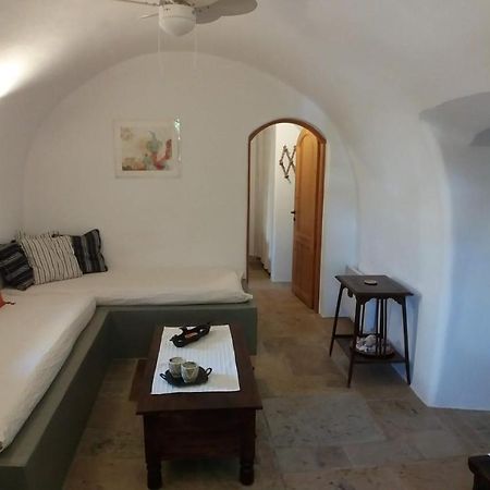 Kytherian Traditional Home Frillingiánika Εξωτερικό φωτογραφία
