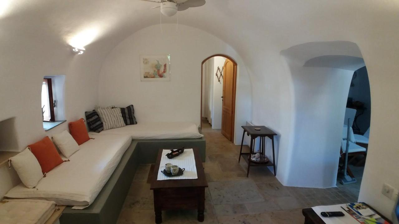 Kytherian Traditional Home Frillingiánika Εξωτερικό φωτογραφία
